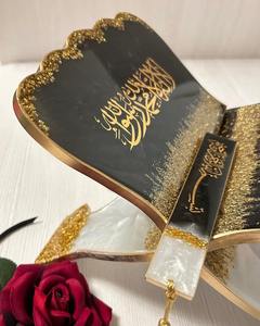 Support de Coran en résine avec calligraphie arabe dorée et finition noire brillante, porte-livre religieux décoratif - Product Image 2