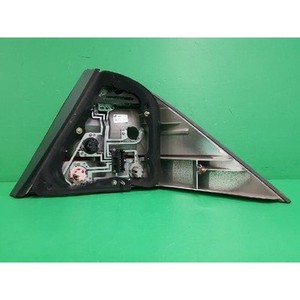 ไฟท้ายด้านนอกซ้าย (ฝั่งคนขับ) รุ่น S-class หมายเลขอะไหล่ A2208200164 - Product Image 3