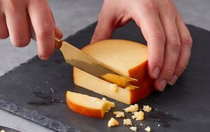 Ensemble de trancheurs à fromage en acier inoxydable avec élégantes poignées en marbre blanc, durables, tranchants, parfaits pour les restaurants, les mariages et les dîners - Product Image 6