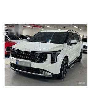 Kia Carnival HEV 7 places Modèle Signature 2024, 29 542 km, Boîte automatique, Sièges en cuir, Caméra de recul, Conduite à gauche - Product Image 2