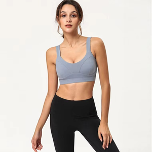 Soutien-gorge de sport simple à col halter de haute qualité pour femme, respirant et avec technique de lavage innovante - Product Image 5