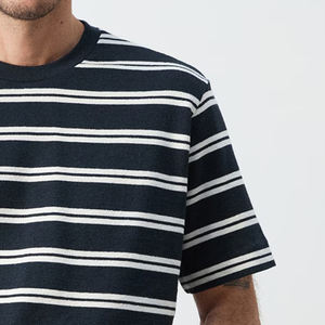 Camiseta de Manga Corta a Rayas con Cuello Redondo, Corte Recto, Diseño con Rayas, Ajuste Regular, con Logotipo Personalizado, Cómoda, 2026 - Product Image 4