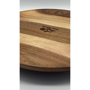 ถาดหมุนไม้แท้ทรงกลม งานแฮนด์เมด ดีไซน์มินิมอล สลักโลโก้ - Product Image 6
