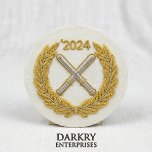 Insignia Conmemorativa 2024 de Alambre de Oro Hecho a Mano, Distintivo Masónico, Parche de Terciopelo Blanco para Blazer con Bastones Cruzados, Escudo Personalizado de Logia - Product Image 1