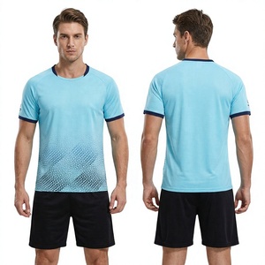 T-shirt de sport athlétique pour homme, bleu ciel, col rond, manches courtes, imprimé dégradé, anti-humidité, pour l'été - Product Image 1