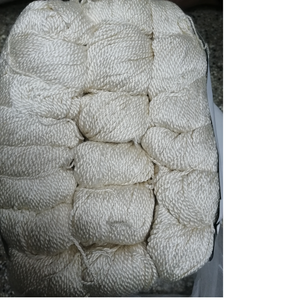 Fil de soie à âme filée écologique teint en blanc, pelotes de 100 grammes pour le tricot à la main, la broderie et le tissage - Product Image 3