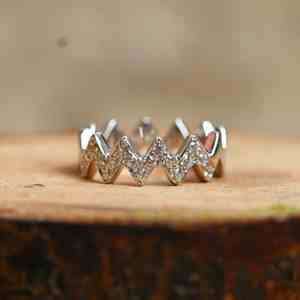 Anillo de Boda de Lujo con Patrón de Ondas, Plata de Ley 925, Piedra de Moissanita, Chapado en Oro de 14K, Elegante Banda de Plata, Joyería Fina para Mujer - Product Image 3