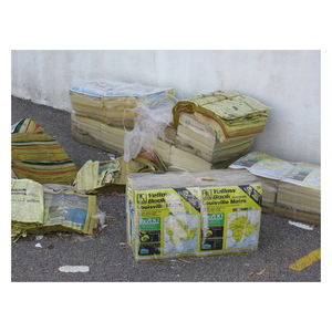 Papiers usagés jaunes, vieux répertoires téléphoniques en balles pour la production de papier hygiénique, carton et pâte à papier - Product Image 4