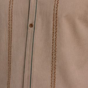 Camisa Casual de Lino y Algodón para Hombre, Color Caqui, Cuello Mandarín, Manga Corta, Transpirable, Verano, Bordada, Manga Enrollable, Personalizada OEM - Product Image 6