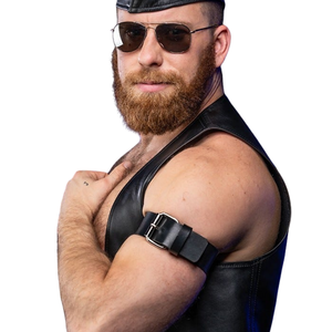 สายรัดแขนหนังแท้แบบปรับได้สำหรับผู้ชาย พร้อมหัวเข็มขัด ดีไซน์คลาสสิก เหมาะสำหรับใส่ไปเที่ยวคลับ - Product Image 1
