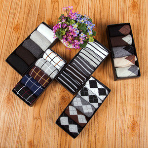 Chaussettes de sport imprimées personnalisées en coton, chaussettes athlétiques avec logo OEM, fournisseur en gros, marque privée, chaussettes de sport de haute qualité - Product Image 3