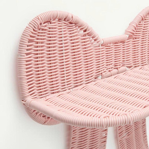 Une pièce décorative charmante pour les nurseries, les chambres ou les salles de jeux, avec un joli nœud et des détails en forme de ruban. - Product Image 2