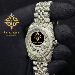 นาฬิกาเพชรสำหรับผู้หญิง Pahal Jewels หรูหรา ขนาด 34 มม. ตัวเรือนสแตนเลสทรงกลม ระบบอนาล็อก ควอตซ์ แสดงวันที่ สายแบบพับได้ - Product Image 2