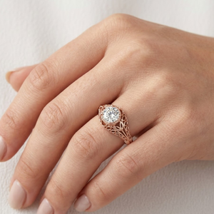 Bague solitaire en diamant rond véritable |   Bague de fiançailles en or 14 carats 0,50 TCW pour femmes |   Cadeau de bijoux fins pour un anniversaire de mariage classique - Product Image 2