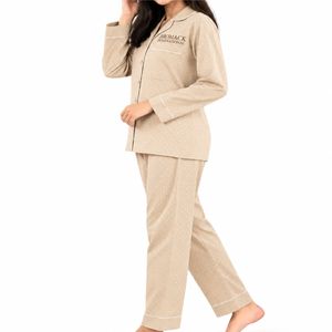 Combinaison de nuit personnalisée pour femmes, avec chemise boutonnée sur le devant et pantalon assorti, design à manches longues, ensemble de vêtements de nuit - Product Image 3