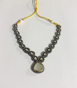 Ensemble collier pendentif en pierre blanche plaqué or avec boucles d'oreilles assorties, bijoux de mode pour soirée - Product Image 3