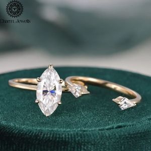 Bague de fiançailles classique pour femme Charm_Jewells en argent plaqué or jaune avec moissanite taille coussin et sertissage à griffes - Product Image 6