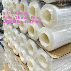 Film étirable de palette étanche à l'humidité douce transparente rouleau d'emballage rétractable de coulée en PE longueur 300m largeur 50cm - Product Image 5