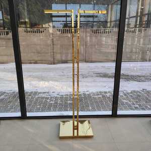 Porte-vêtements moderne en acier inoxydable doré, réglable en hauteur, pour présentation de vêtements, emballé en carton pour magasin de détail - Product Image 3