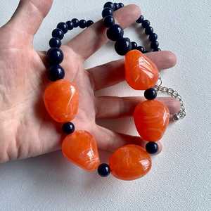 Collares de Resina con Cuentas Multicolores en Forma de Corazón, Acabado Pulido a Mano, Joyería para Mujer para Fiestas y Bodas - Product Image 1