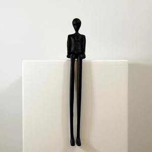 Ensemble de 4 figurines décoratives noires pour hommes, objets décoratifs de table, idéal pour la maison, le bureau, le salon, comme accent de bureau et idée cadeau. - Product Image 6