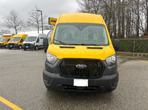 Furgoneta de Carga Ford Transit 250 2020/2021 Ligeramente Usada con Transmisión Automática 84,459 km (Furgoneta de Panel) - Product Image 2