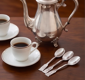 Juego de cucharas de diseño con acabado plateado, elegantes y con estilo, de acero inoxidable, perfecto para la cocina, comedor y como regalo. - Product Image 2