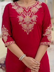 Ensemble de kurta brodé élégant avec travail de sequins et dupatta jacquard – Spécial mariage et fêtes - Product Image 6