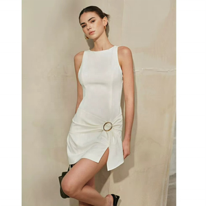 Nouvelle Robe Mini Sexy Dos Nu Couleur Unie pour Femme 2026 – Vêtements en Gros - Product Image 2