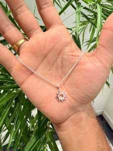 Pendentif soleil en argent sterling fait main, serti de pierres naturelles, style vintage, élégant, minimaliste, charme, cadeau d'anniversaire pour femme - Product Image 2