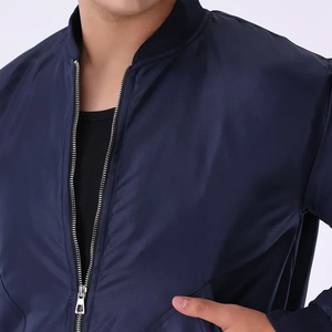 เสื้อแจ็คเก็ตบอมเบอร์แฟชั่นล่าสุด สีพื้น คอตั้ง ระบายอากาศได้ดี สำหรับผู้ชาย ดีไซน์ทันสมัย - Product Image 5