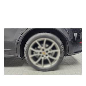 Porsche Cayenne 3.0 2024 con Caja de Cambios Automática, Volante a la Izquierda, Asientos de Cuero, Cámara Trasera, 29,692 km - Product Image 5