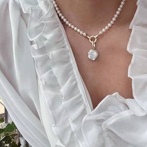 สร้อยคอมุกทรงกลีบดอกไม้สไตล์บาโรกแบบฝรั่งเศส สร้อยคอหรูหราสำหรับผู้หญิง - Product Image 4