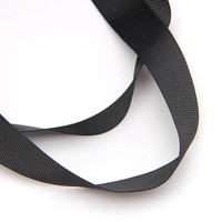 Sacs en papier de luxe noirs personnalisés pour les boutiques de détail, sacs cadeaux pour chaussures et vêtements avec impression sérigraphique
