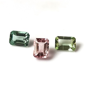 Turmalina multicolor pastel natural de 3.20 ct, corte esmeralda de 7x5 mm, par de 3 piezas de gemas sueltas de Zambia - Product Image 3