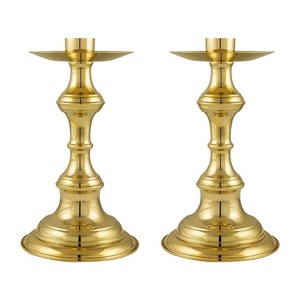Juego de 2 Portavelas de Latón con Acabado Dorado de Lujo para Decoración del Hogar, Diseño Duradero, de Alta Calidad, Apto para Iglesias y Bodas - Product Image 1