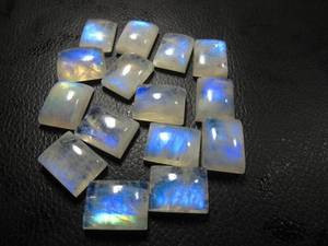 Cabochon en pierre de lune octogonale, pierre de lune arc-en-ciel calibrée à dos plat, pierre précieuse naturelle disponible en différentes tailles pour la bijouterie - Product Image 1
