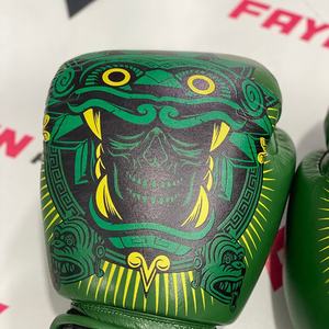 Gants de boxe Muay Thai personnalisés Fairtex de qualité supérieure, imprimés en vert, OEM ODM, gants de sparring professionnels en cuir véritable - Product Image 3