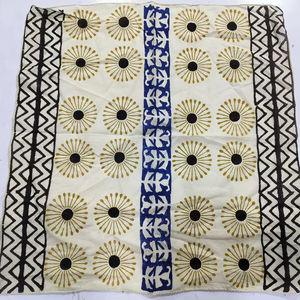 Pañuelo Cuadrado Étnico de Algodón Hecho a Mano, Estampado Floral, Juego de Pañuelo para el Cuello, Ideal para el Verano, Regalo de San Valentín - Product Image 1