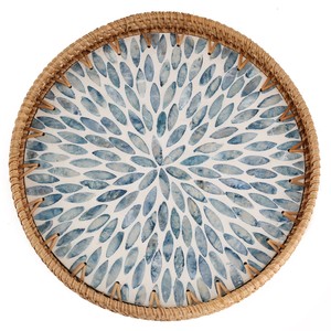 Bandeja Irregular de Madera de Acacia Tradicional Hecha a Mano con Patrones Geométricos Pintados a Mano - Venta al por Mayor - Product Image 6