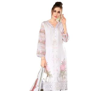 Designer pakistanais nouvelle collection costume indien et pakistanais brodé en georgette pure avec Dupatta et Pent - Product Image 1