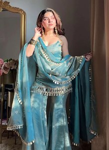 Ensemble Salwar Kameez Indien/Pakistanais pour Femme en Soie Fendy Embossée Bleu Clair avec Doublure en Micro Coton Extensible, Bretelles Spaghetti, Taille XS - Product Image 2