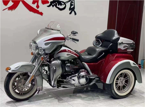 COMPRA AHORA Electra Glide Tri Glide Ultra Classic Trike 2025, Motocicleta de Turismo de 1000-1500cc, >80km/h, Alto Rendimiento, EE. UU. - Product Image 2