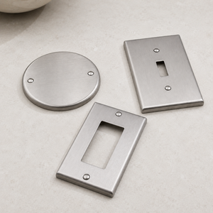 Fabricant de couvercles décoratifs en aluminium brossé sur mesure OEM pour les garnitures et pièces d'assemblage de boîtiers d'appareils - Product Image 3