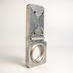 Bloque de aluminio mecanizado por CNC AMT VINA OEM/ODM personalizado para automoción y maquinaria con recubrimiento en polvo (compatible con CAD) - Product Image 2
