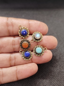 Connecteurs en laiton avec pierres précieuses pour la fabrication de bijoux |   Liens en laiton faits à la main avec pierres précieuses naturelles |   Composants de bijoux en gros - Product Image 1