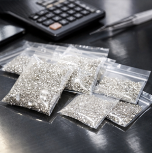 Diamantes Naturales Pulidos |   Corte Brillante Redondo |   0.010.02 Quilates |   Color G |   Diamantes Sueltos Sutariya Brothers para Joyería - Product Image 1