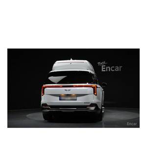 Kia Carnival 2024, 9 Pasajeros, Limusina de Techo Alto, Gasolina, Caja de Cambios Automática, Asientos de Cuero, 20,962 km, Volante a la Izquierda - Product Image 4