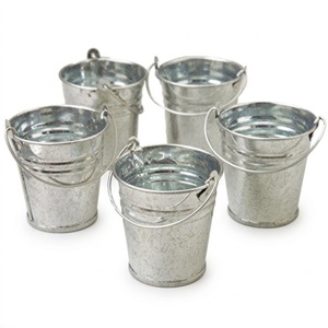 Cubo de Acero Galvanizado Antiguo con Asa de Alambre de Madera, Cubo Metálico Galvanizado Estilo Rústico a Precio Accesible - Product Image 2