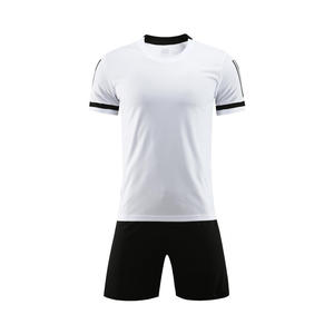 Ensemble de maillots de football personnalisés, nouvelle saison, absorbant la transpiration, ensemble complet de tenues de football, fabriqué en 100% polyester - Product Image 4